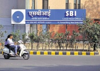 SBI के पाँच दिन बाद बदल जाएंगे कई नियम, जानिए ATM से पैसा निकासी पर क्या होगा चार्ज
