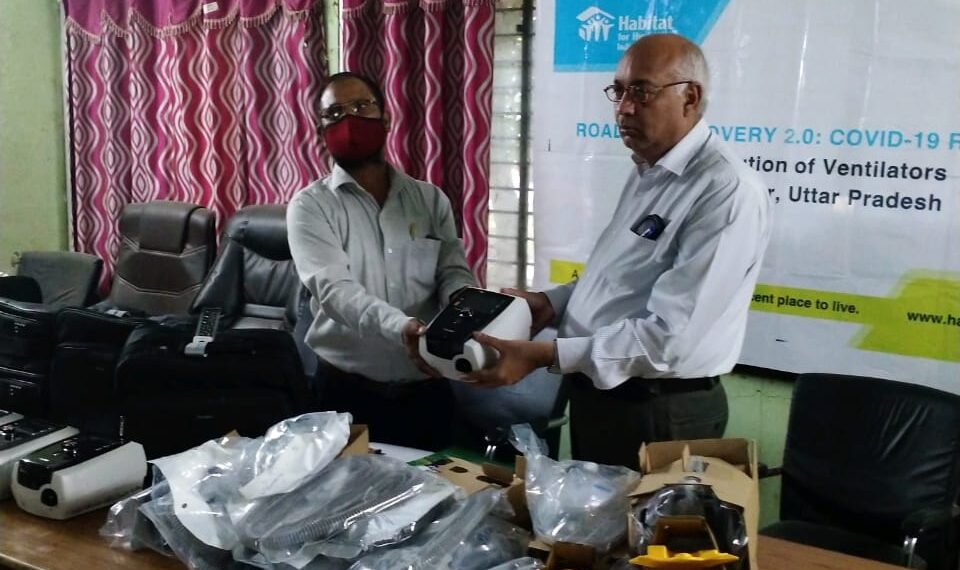 सेफ सोसाइटी ने जिला अस्पताल को दिए 31 बेड, मानव उत्थान के लिए बेहतर कार्य कर रही संस्था