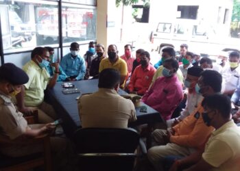 सोनौली कोतवाली पर पीस मीटिंग का आयोजन, त्योहारों को सकुशल सम्पन्न कराने में जुटे अधिकारी