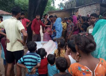 गोरखपुर: बच्चों संग नहाते समय हादसा पोखरे में डूबने से दो किशोरों की मौत