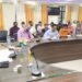 महराजगंज: समीक्षा बैठक में मुख्य विकास अधिकारी ने ग्राम सचिवों को दिए हिदायत, अनियमितता मिली तो नपेंगे सम्बंधित अधिकारी