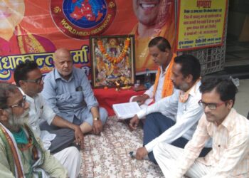 गोरखपुर: श्रीराम जन्मभूमि पूजन के प्रथम वर्षगांठ पर गोलघर स्थित काली मंदिर पर हवन, यज्ञ किया गया