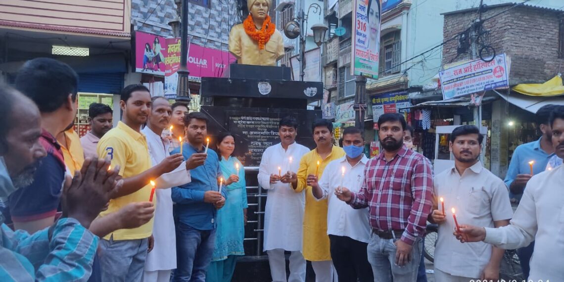 नौतनवां: भगत सिंह चौराहे पर अमृत महोत्सव पर शहीदों के बलिदान को किया याद