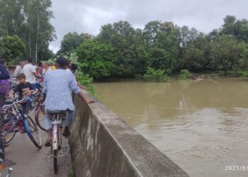 नौतनवां निवासी 50 वार्षिय युवक नदी में गिरा, नही पहुंची रेस्क्यु टीम