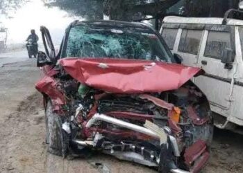 सड़क हादसा: बृजमनगंज थाने में तैनात एसएचओ देवेंद्र सिंह समेत कई लोग हुए घायल