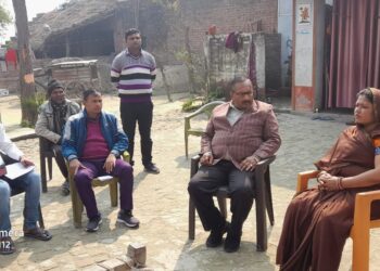 खनुवा: गौवंश संरक्षण अनुदान की रूपरेखा बताने पहुंचे मुख्य पशुचिकित्सा अधिकारी