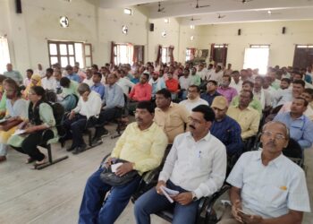 विभागीय लक्ष्यों को समय से पूरा करें शिक्षक: बी.ई.ओ.