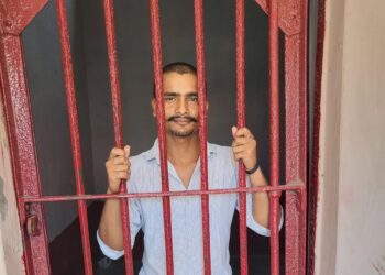 महराजगंज: फेसबुक पर धार्मिक विशेष पर अभद्र टिप्पणी करने वाले को पुलिस ने किया गिरफ्तार