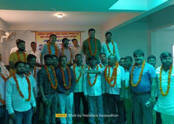 पनियरा: उधोग व्यापार मंडल इकाई का पुनर्गठन, मनोनीत पदाधिकारियों को दिलाई गई पद एवं गोपनीयता की शपथ