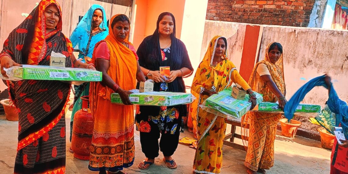 पुरैनिहां: मुफ्त रसोई गैस पाकर लाभर्थियों के चेहरे पर दिखी खुशी