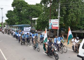 एसएसबी की अगुवाई में स्कूली बच्चों ने निकाली जागरूकता रैली