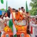नव निर्वाचित एमएलसी डॉ धर्मेन्द्र सिंह का गोरखपुर की सीमा में प्रवेश करते ही जोरदार स्वागत