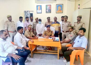 सोनौली: कोल्हुई निवासी ड्राइवर हत्या कांड का खुलासा, पकड़ा गया आरोपी, जेल