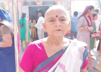 नौतनवां: बनैलिया माता मंदिर में पूजा करने आई डॉ की पत्नी के चैन पर चोर ने किया हाथ साफ