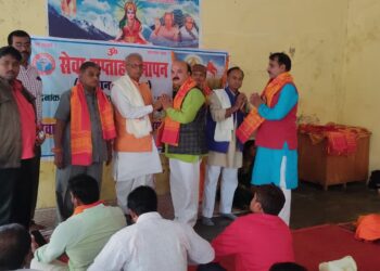 नौतनवां: सेवा सप्ताह के सफल कार्यक्रम पर पालकों को किया गया सम्मानित