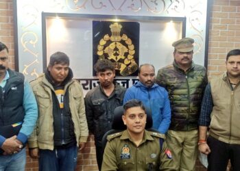 महराजगंज: नौतनवां पुलिस, स्वाट और एसओजी टीम ने फर्जी रैकेट का किया खुलासा, 3 गिरफ्तार 4 फरार