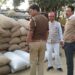 नौतनवां एसडीएम व पुलिस ने छापा मारकर तस्करी के लिए रखी गेंहू किये बरामद