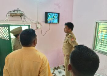 भारत नेपाल बार्डर पर लगा सीसीटीबी कैमरा, तस्करो व अपराधियो पर रखी जायेगी नजर