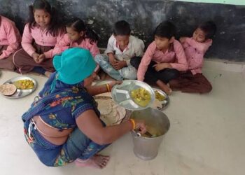 रतनपुर: त्याग पत्र देने के बाद रसोईयां लगा रही झूठा आरोप, प्रधानाध्यापक ने दिया स्पष्टीकरण