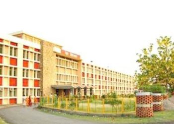 गोरखपुर में मरीज माफिया: बीआरडी का एक डॉक्टर गया जेल, अब सभी डॉक्टरों की होगी जांच