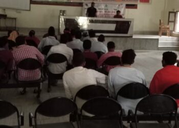 नौतनवां ब्लॉक सभागार में चल रही जीवन मिशन की दो दिवसीय कार्यशाला, हर घर जल पहुचाने के लक्ष्य पर कर रहे कार्य