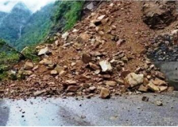 नेपाल के ताप्लेजुङ में भूस्खलन – एक ही परिवार के तीन सहित 5लोग लापता