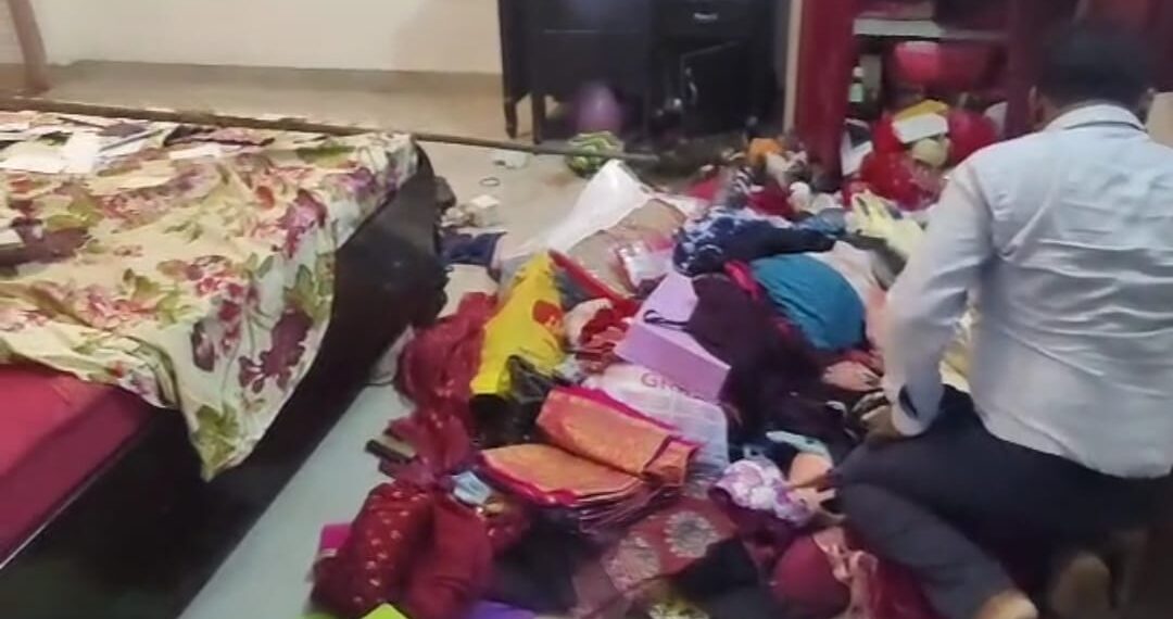 गोरखपुर: दिनदहाड़े डॉक्टर के घर आठ लाख के गहने समेत नकदी चोरी