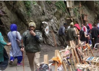 टैबल एजेन्ट ने 300 लोगो को जारी किया फर्जी परमिट , शुरू हुई अमरनाथ यात्रा, सेना ने तैयार की मजबूत और गतिशील सुरक्षा ग्रिड