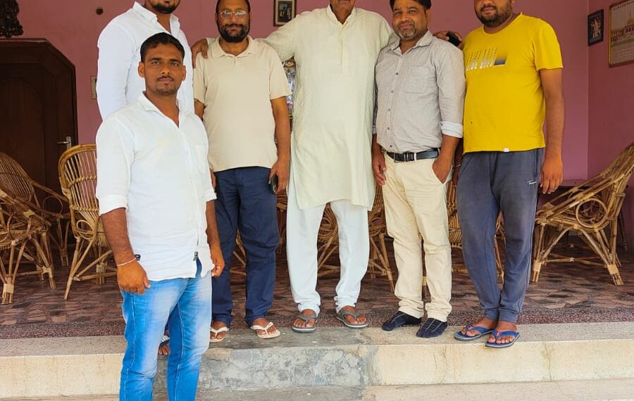 नौतनवां: समर्थक के नेपाल में जब्त गाड़ी छोडवाने के लिए नेपाल गृह मंत्रालय पहुंच गए पूर्व विधायक मुन्ना सिंह