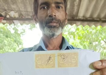 नौतनवां: बरगदही निवासी युवक ने एसडीएम से लगाई फरियाद, घर जाने के लिए रस्ता दिलवा दीजिये साहेब!