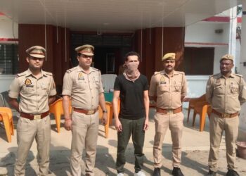 फर्जी बीजा पर भारत से नेपाल जा रहा ईरानी नागरिक गिरफ्तार