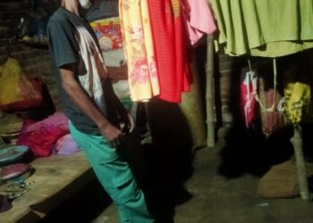 सोनौली: कर्ज में डूबे पति ने लगाया फांसी