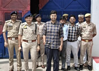 महराजगंज, 31 जुलाई 2024, जिलाधिकारी श्री अनुनय झा व पुलिस अधीक्षक श्री सोमेन्द्र मीना द्वारा जिला कारागार महराजगंज का मासिक निरीक्षण किया गया