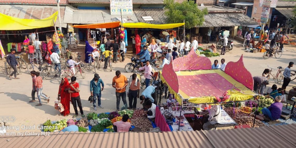 सस्ते समानों के लिए जाना जाने वाले हरदी डाली बाजार सज कर तैयार: हरदी डाली व्यापार मंडल