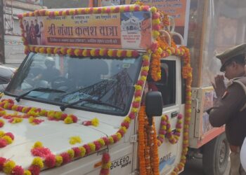 सोनौली के रास्ते पवित्र गंगोत्री गंगाजल पशुपतिनाथ मंदिर के लिए रवाना