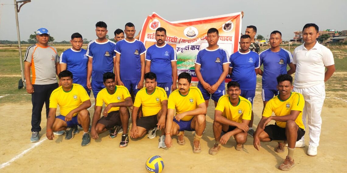 भारत नेपाल मैत्री बॉलीबॉल मैच में एसएसबी जवानों ने 3-0 से नेपाल एपीएफ को हराया
