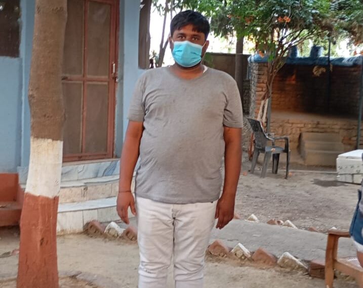 नौतनवा का हिमांशु भैरहवां में भारतीय और नेपाली मुद्रा के साथ गिरफ्तार