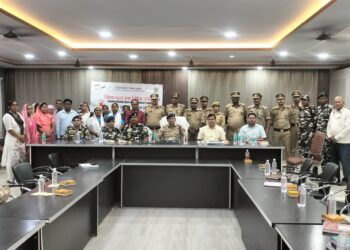 नौतनवा: विश्व बाल अधिकार साप्ताहिक जागरुकता अभियान के तहत इण्टरफेस बैठक