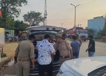 सोनौली में यातायात नियम तोड़ने वालों पर कार्रवाई