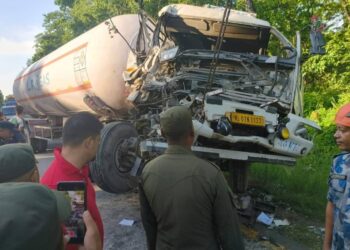 भारतीय चालक की सूझबूझ से बड़ी धटना टली, चालक घायल