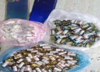 भैरहवा में भारतीय नंबर के गाड़ी से प्रतिबंधित ड्रग्स के साथ 2 लोग गिरफ्तार