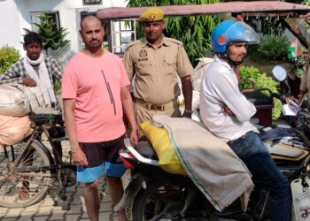 खाद तस्करी कर नौतनवां से नेपाल पहुंचा रहे तस्कर, पुलिस ने 3 को किया गिरफ्तार, कस्टम एक्ट में कार्यवाही