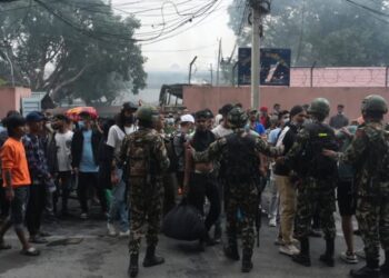 27 जेलों से 9,000 से ज़्यादा कैदी अब भी फरार सुरक्षा ख़तरा बढ़ा सीमा पर अलर्ट