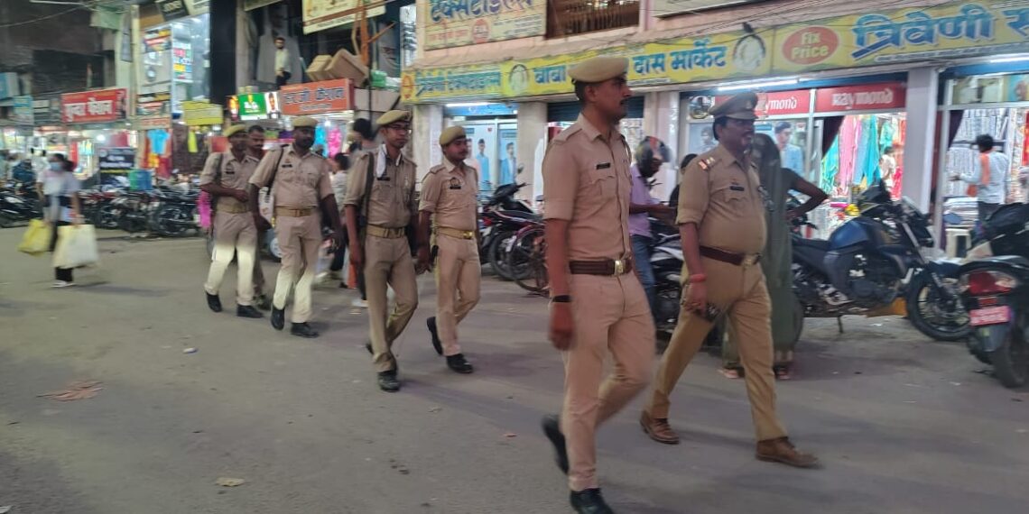 शारदीय नवरात्रि को लेकर सोनौली सीमा पर पुलिस सतर्क