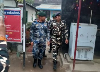 आइजी नेपाल ने किया सोनौली सीमा का निरीक्षण, एसएसबी के अधिकारियों के साथ बैठक