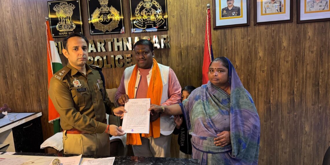 रानी कसौधन हत्या कांड को एक वर्ष पूरा — न्याय की आस में अब भी भटक रही मां शीला देवी, एसपी सिद्धार्थनगर से गुहार