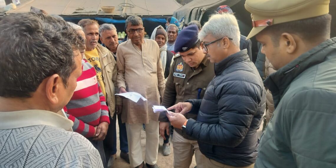 एआरटीओ और पुलिस विभाग की कार्यवाही दो वाहनो का चालान