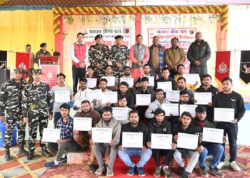 मोटर ड्राइविंग प्रशिक्षण कार्यक्रम का समापन 450 लोगो को दिया गया प्रमाण पत्र