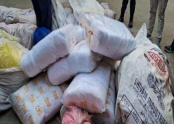 भारत से तस्करी कर लायी गयी भारी मात्रा में तस्करी का सामान बरामद