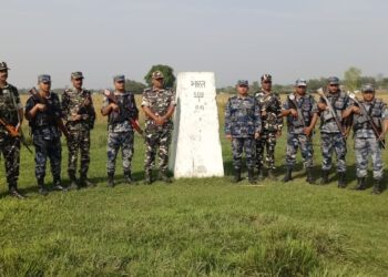भारत-नेपाल सीमा पर SSB और APF की संयुक्त गश्त, सुरक्षा व्यवस्था का लिया जायजा